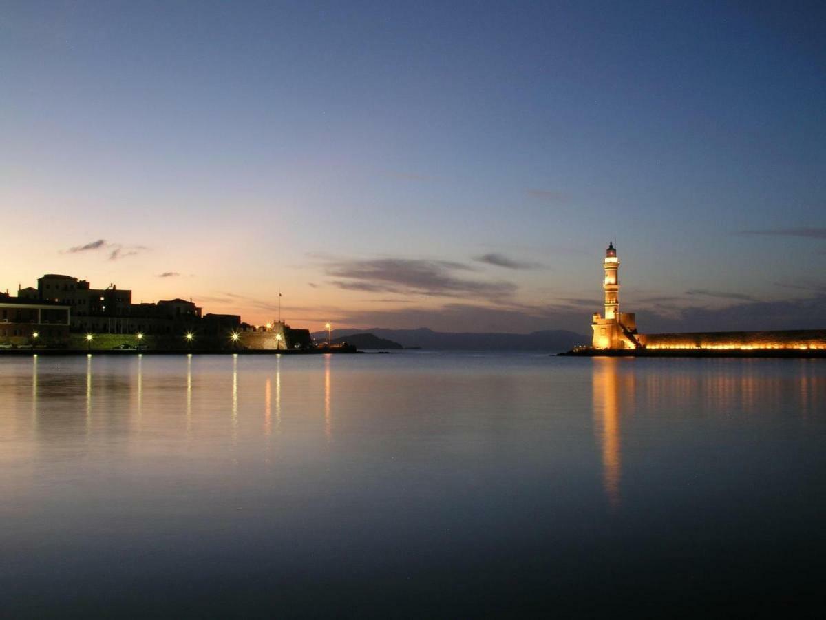 Cozy One-bedroom In Halepa, Chania Apartament